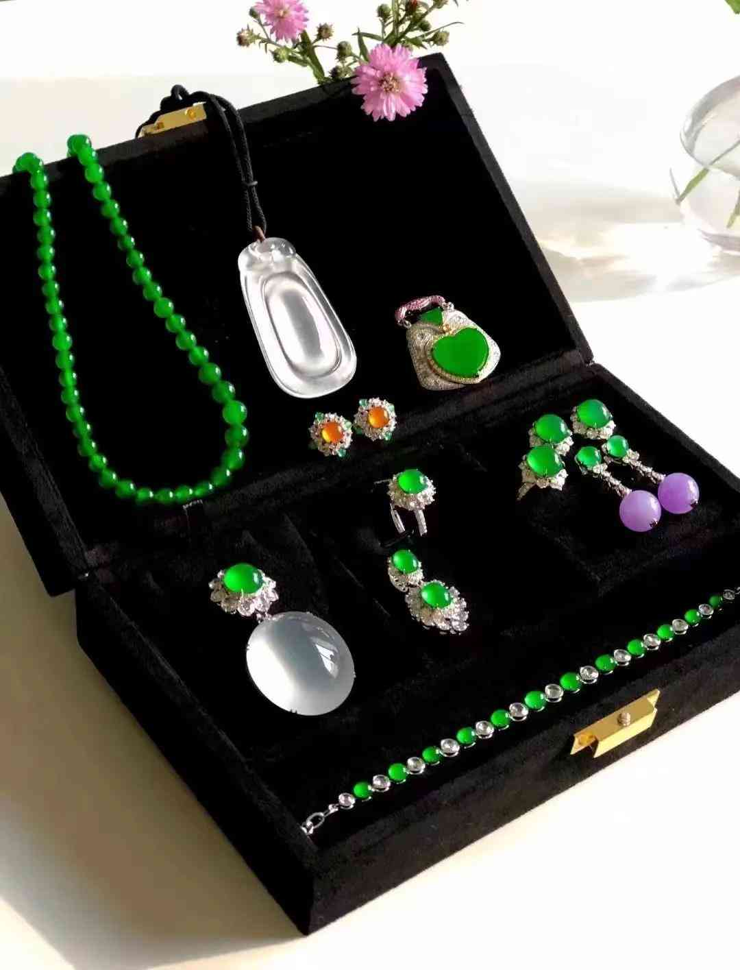 各种项链的寓意(项链都有什么寓意)