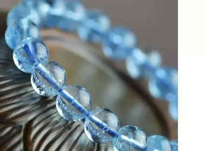 海蓝宝的寓意(海蓝宝的寓意和禁忌)