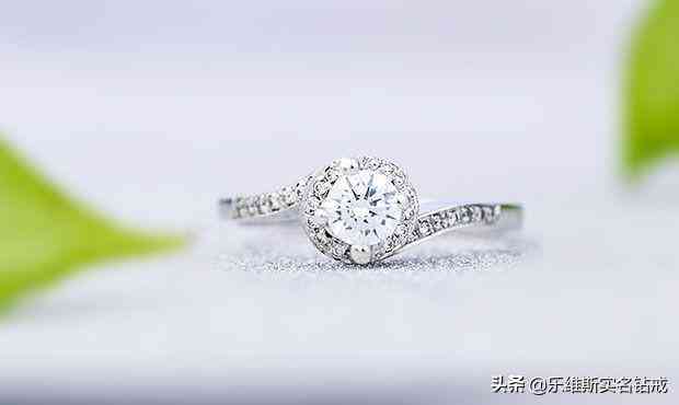 情侣戒指买什么牌子的比较好(情侣戒指买什么牌子的比较好平价)