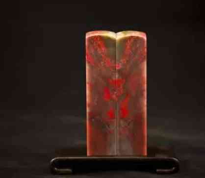 鸡血石产地在哪里最好(鸡血石哪些地方出产)