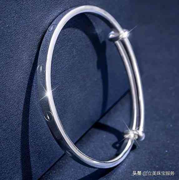 银手镯子价格多少钱一克(银手镯的价钱多少一克)