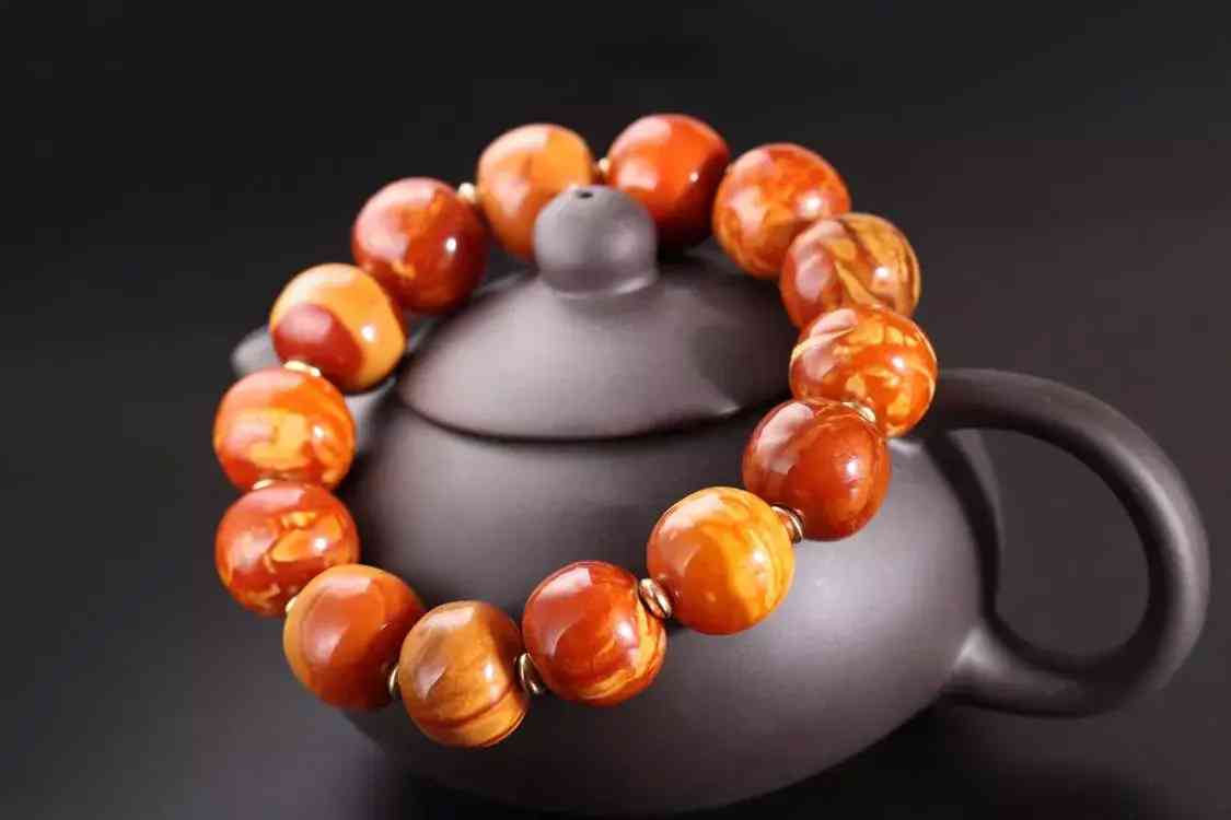 真正的老蜜蜡什么样(老蜜蜡和蜜蜡区别)