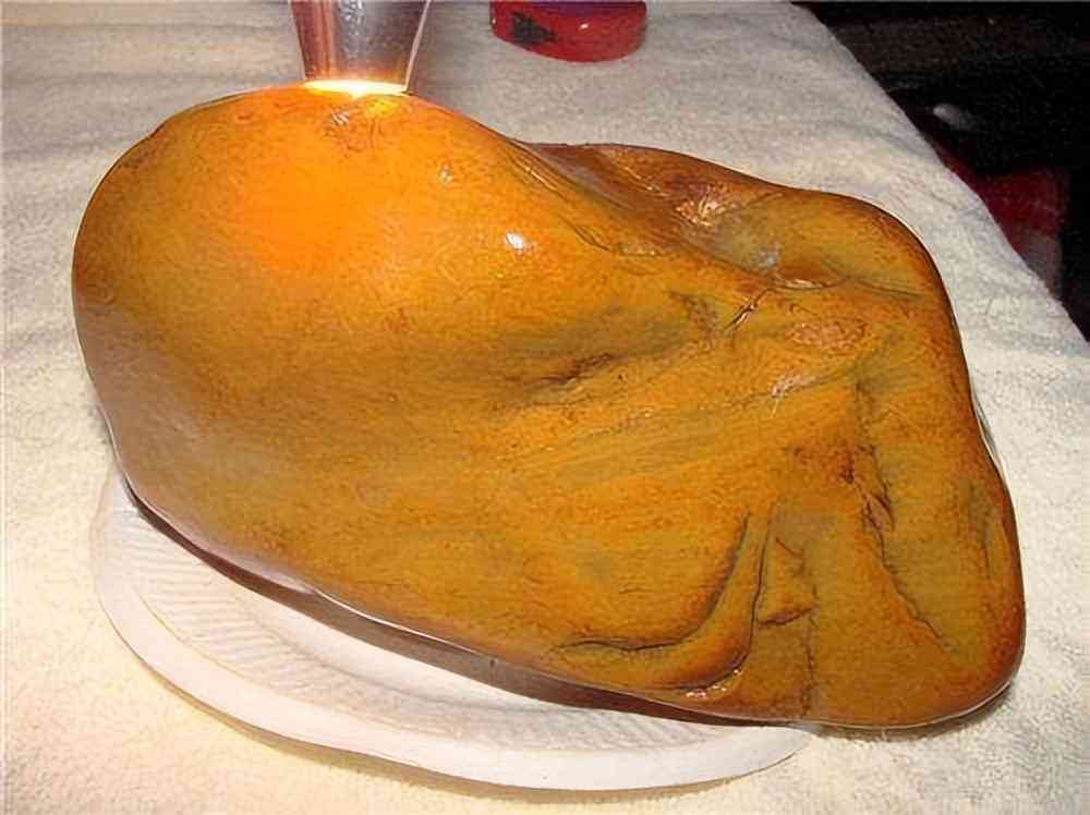 黄龙玉的价值(黄龙玉的价值高吗)