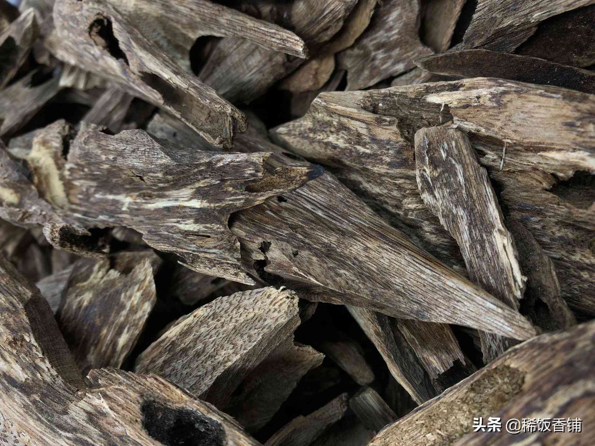 戴沉香手串需要注意什么(沉香手串可以直接佩戴吗)