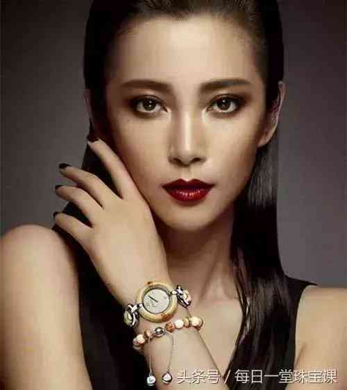 女生佩戴青金石的禁忌(佩戴青金石注意什么)