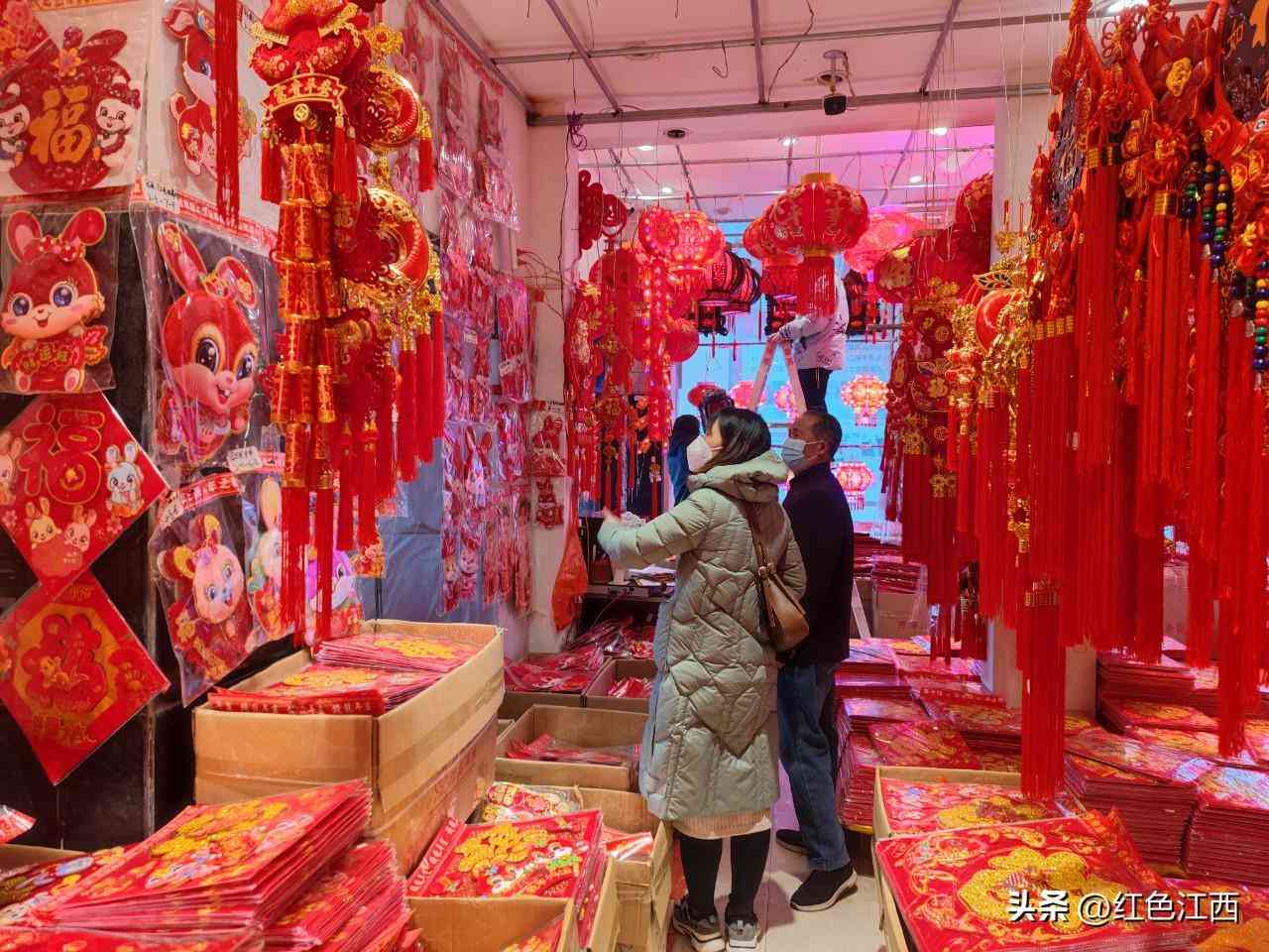 饰品批发市场大全(饰品最大的批发市场在哪里)