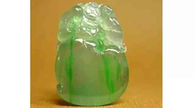 翡翠原石鉴定机构(翡翠原石鉴定机构需要钱吗)