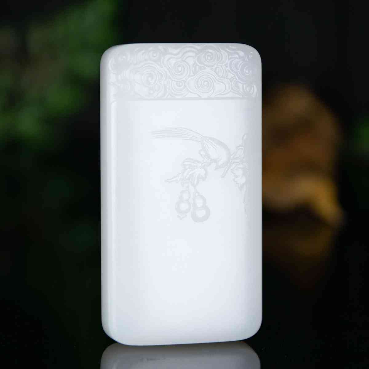 和田玉用手机灯光鉴别(用灯光怎么识别和田玉怎么识别)