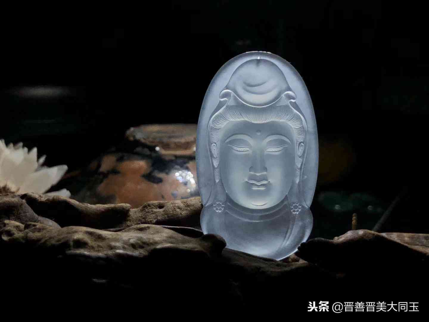 翡翠怎样辨别好坏(翡翠怎样鉴别好坏)
