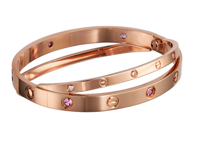 卡地亚戒指什么材质(卡地亚戒指什么材质的)