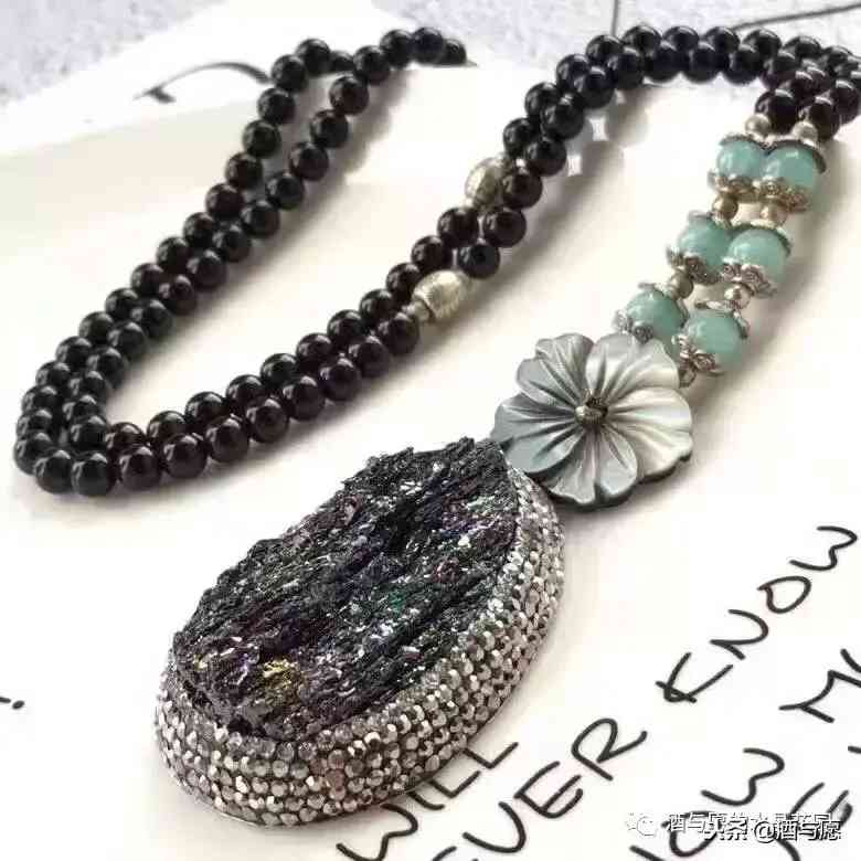 青金石五行属什么(石青色五行属什么)