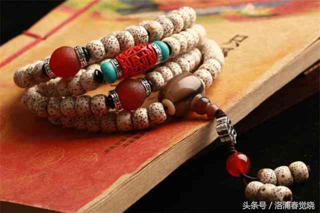 佛珠戴左手还是右手(佛珠是戴左手还是右手有说法吗)