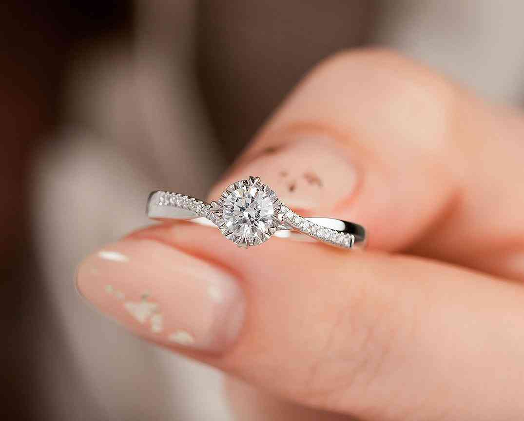 10克拉钻戒有多贵(10克拉钻戒最贵多少钱)