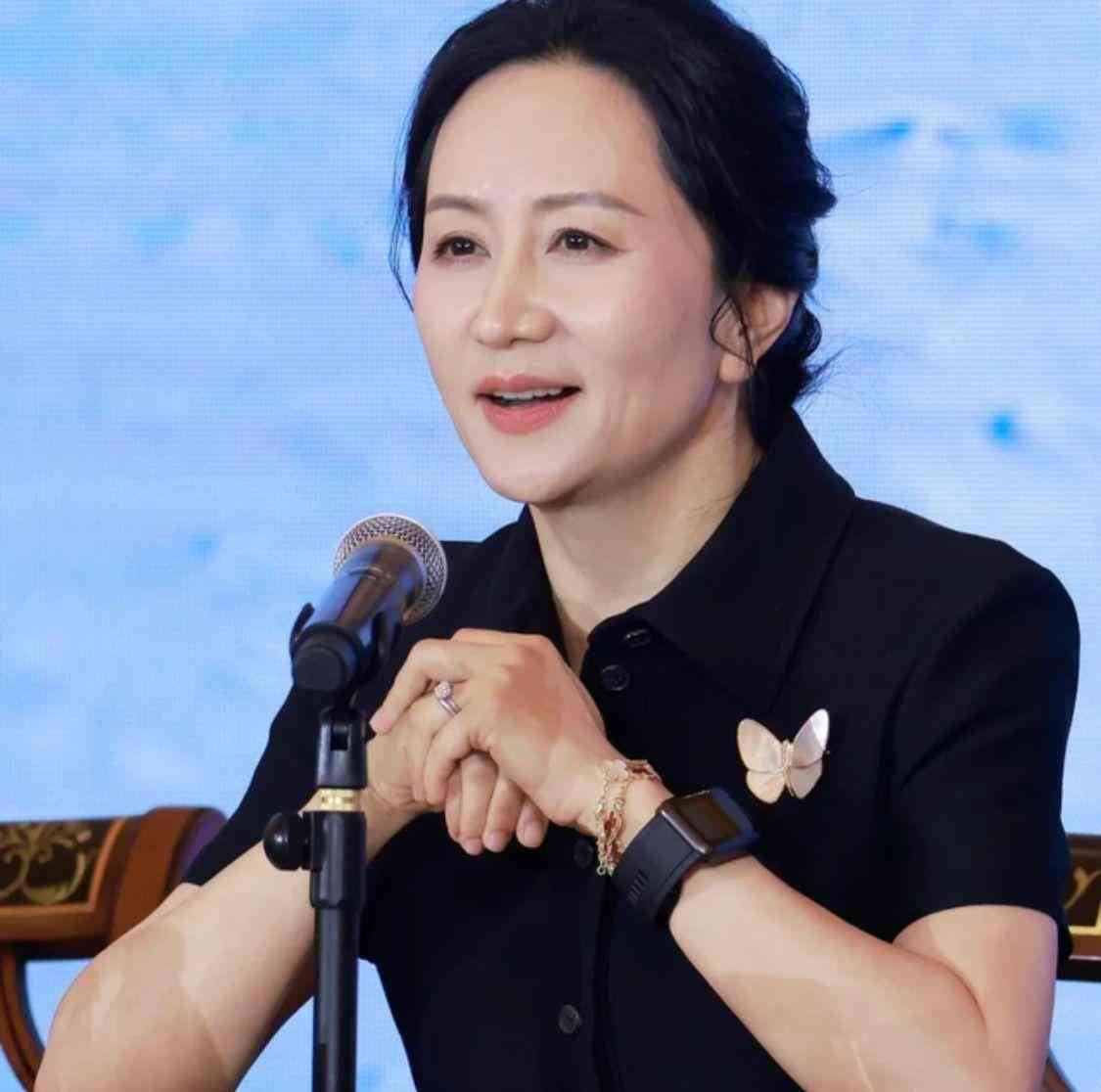 翡翠项链一般戴多少颗最好(翡翠项链一般几颗珠子)