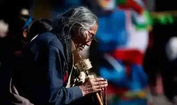 佛珠什么材质的最好(佛珠什么材质的最好看)