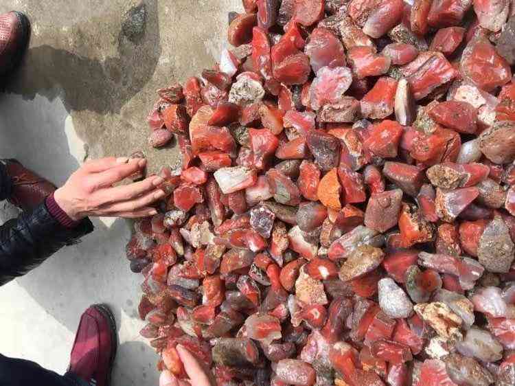 玛瑙的市场价格(玛瑙现在的价格)