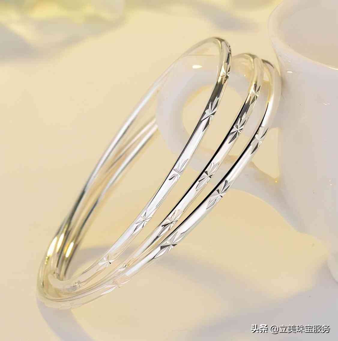 纯银戒指多少钱一克(纯银戒指一般多少钱一个)