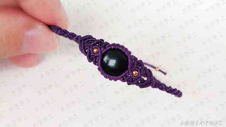 手编红绳手链样式大全(手编红绳项链样式大全)