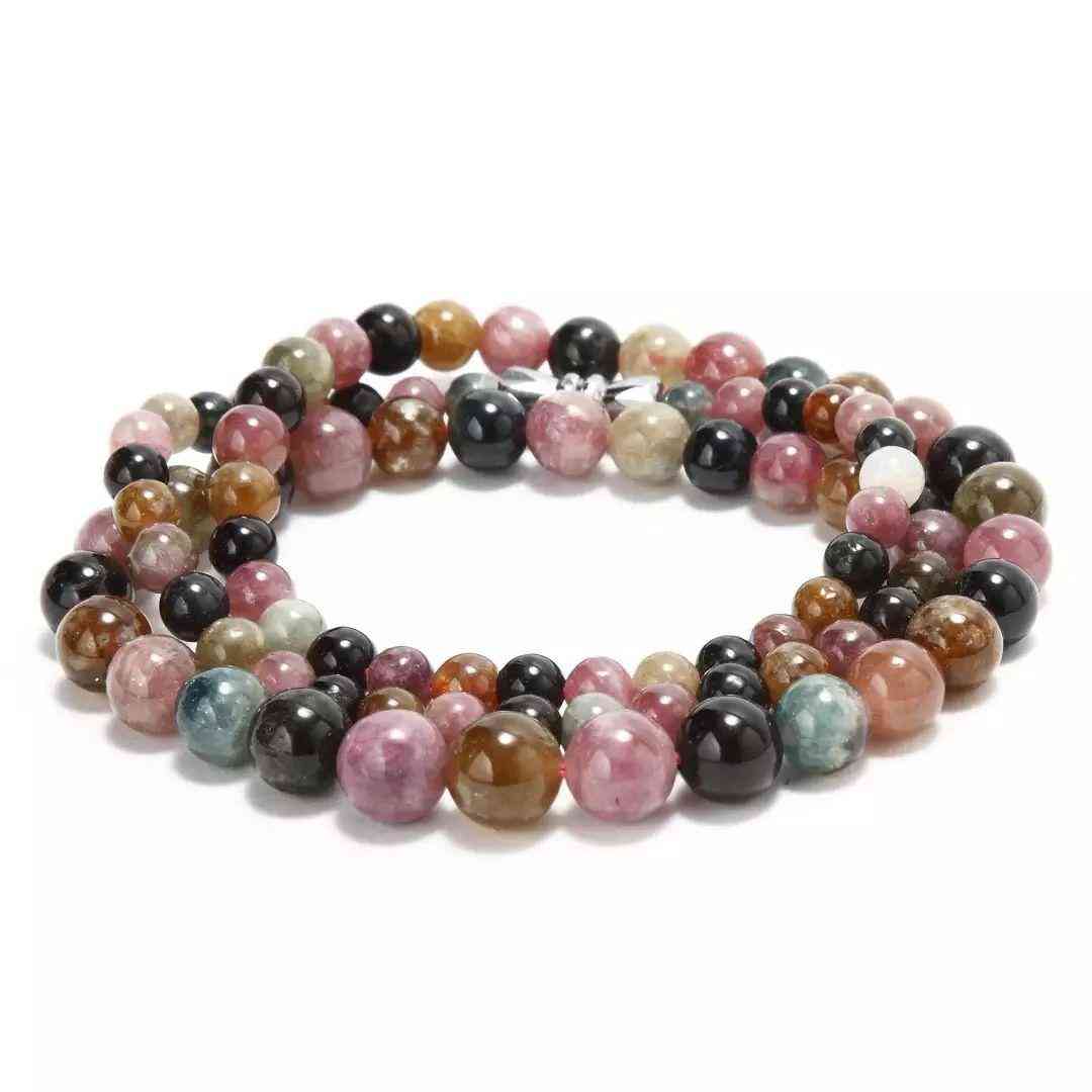 女人佩戴碧玺的好处(女人佩戴碧玺的好处和坏处)