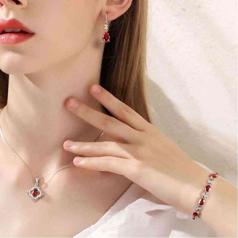 天然石榴石手链价格(红石榴石手链价格)