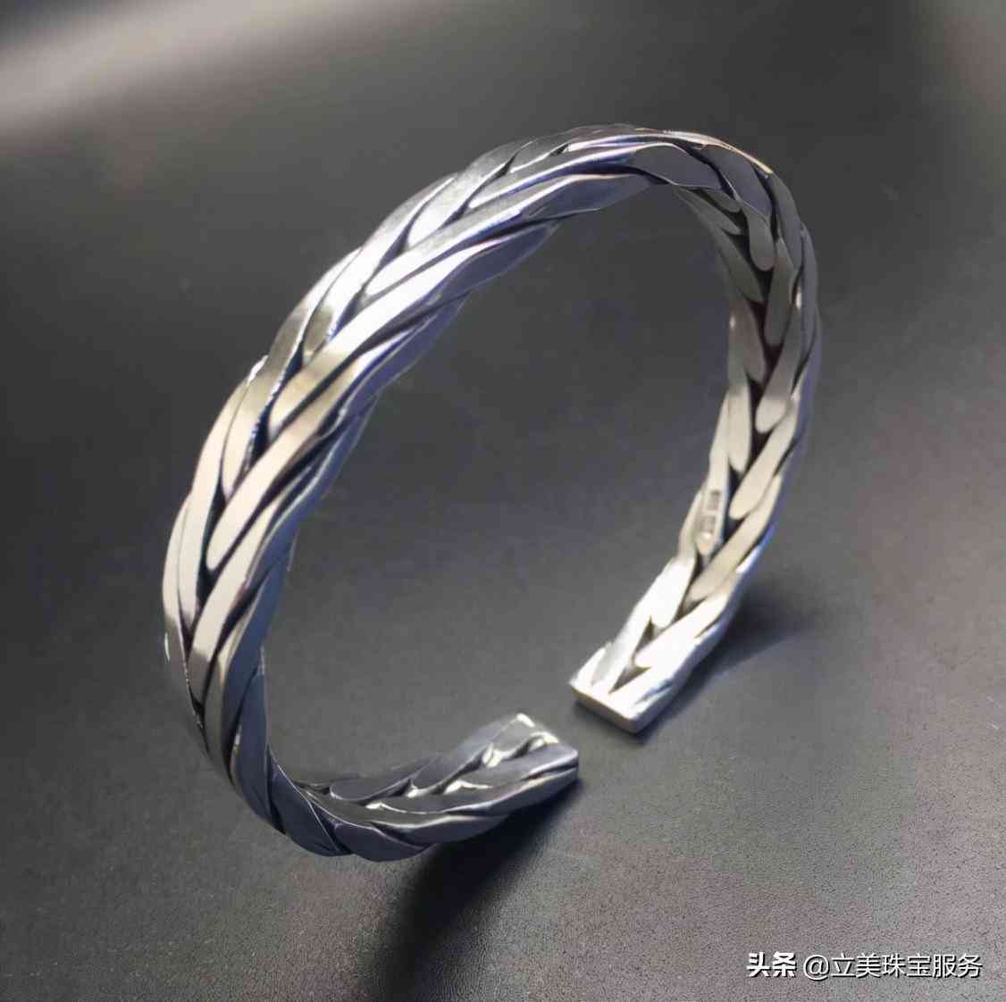 现在的纯银多少钱一克(现在纯银多少钱一克2021)