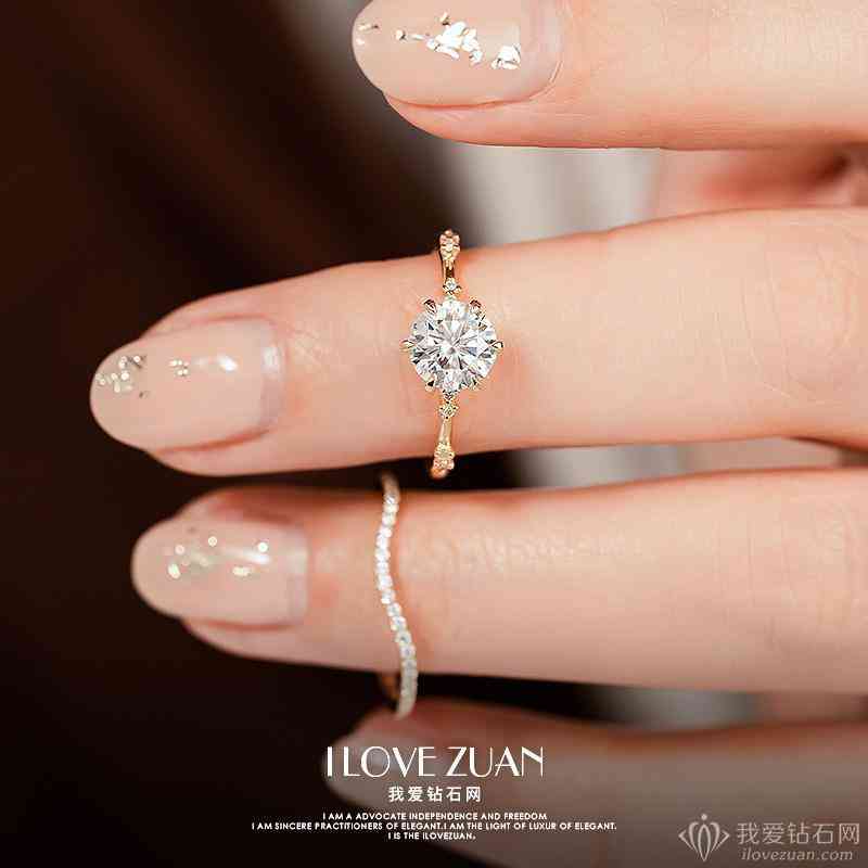 求婚戒指戴在女方哪个手哪个位置(求婚戒指应该给女方戴在哪只手)