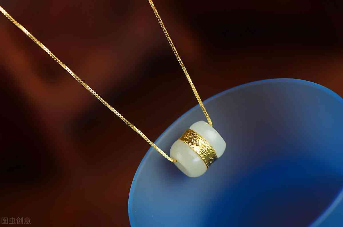 套链和项链有什么区别(项链套链是什么意思)