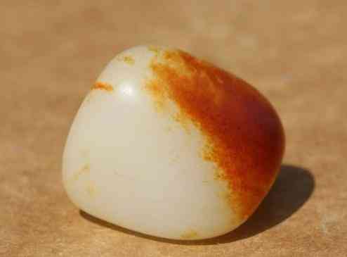 十大名贵玉石排名(中国十大名贵玉石排名)