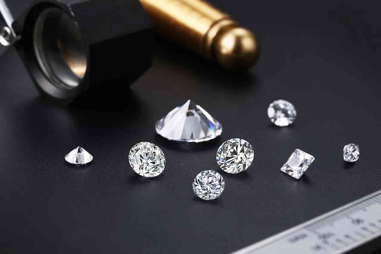 买裸钻需要注意什么(买裸钻的弊端)