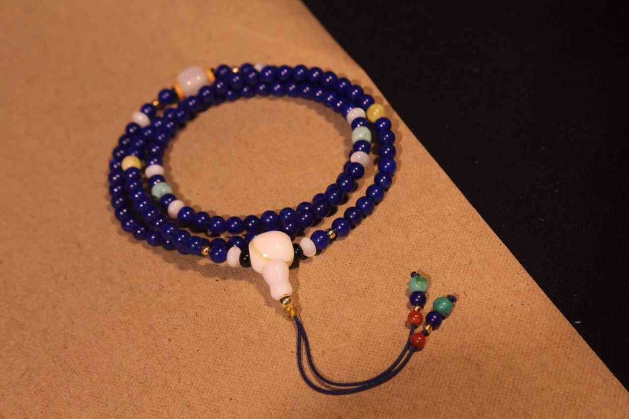 青金石的功效与禁忌(青金石的功效与禁忌!佩戴讲究必知!)