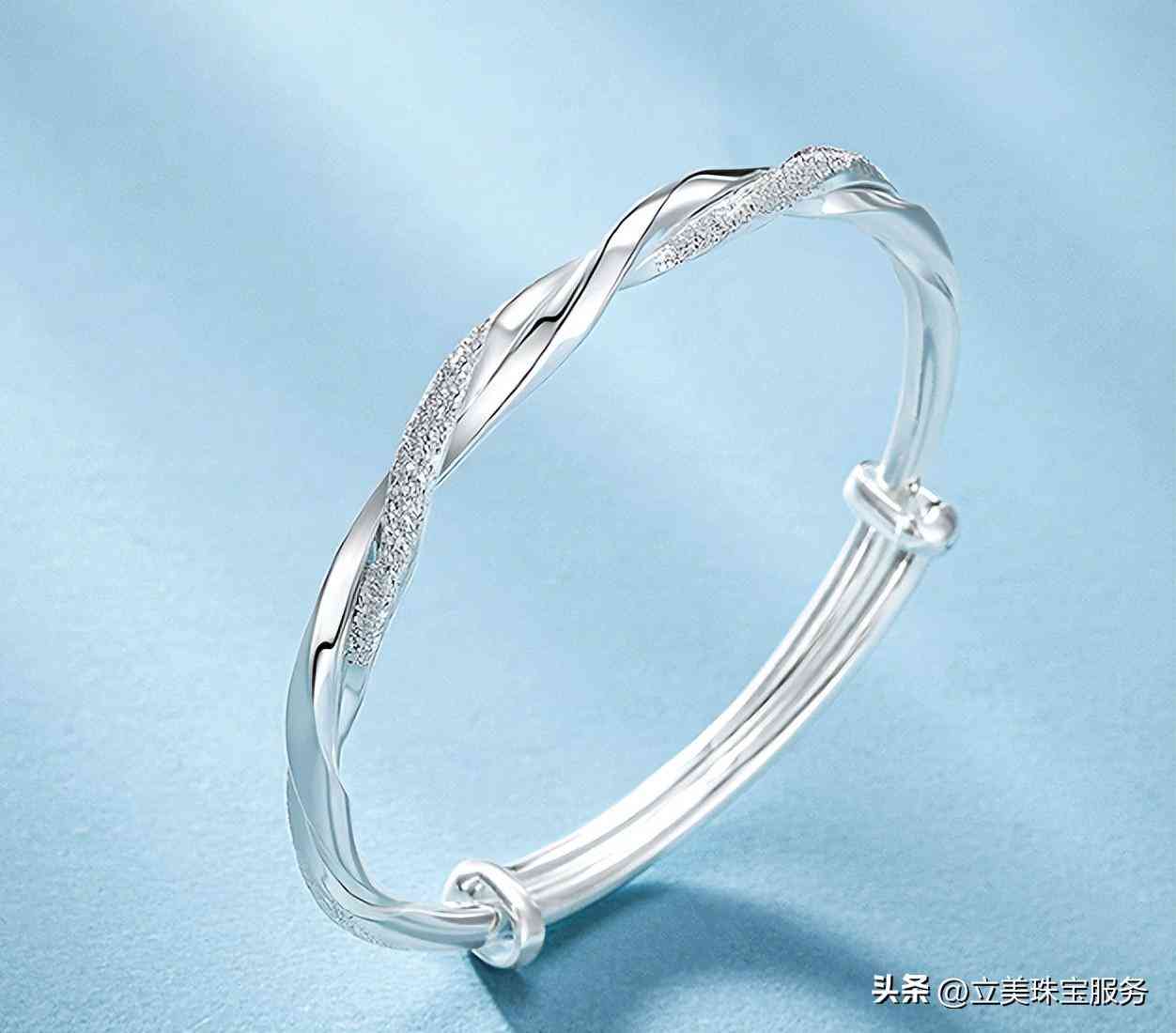 银手镯价格今天多少一克(.银手镯价格多少一克)