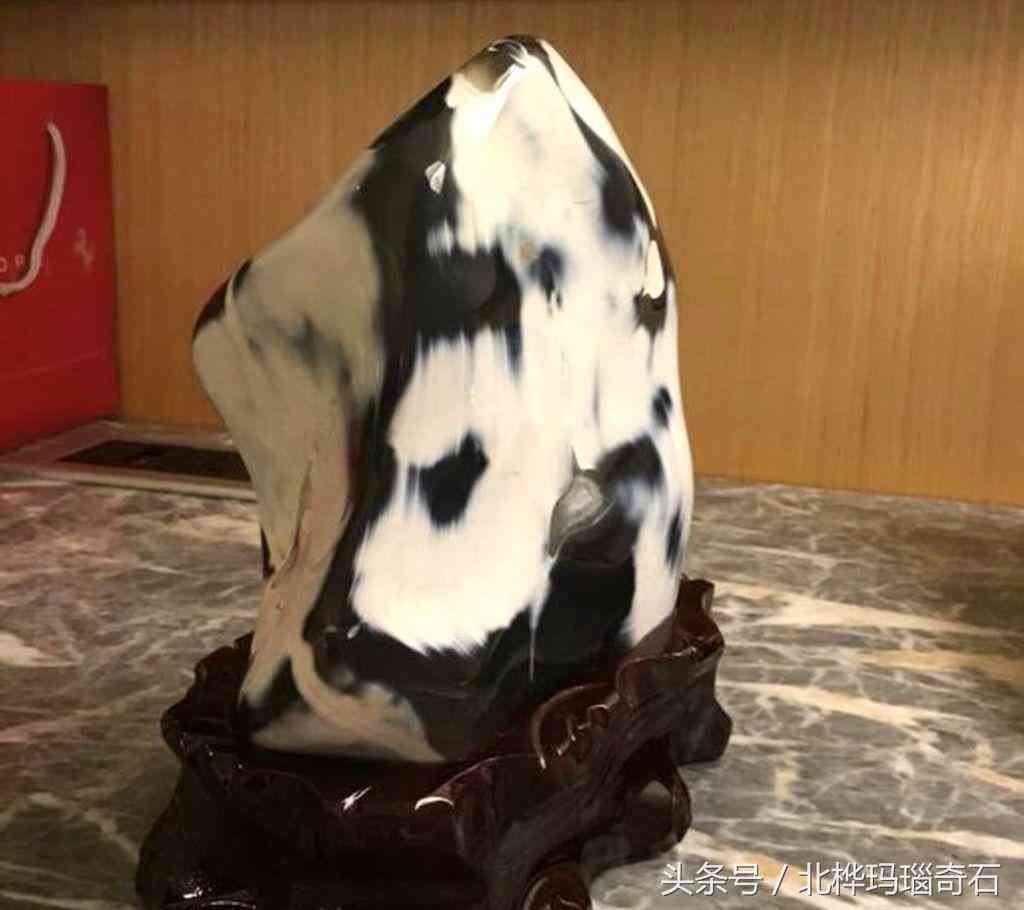 百万元以上玛瑙奇石(.精品金奖玛瑙奇石)