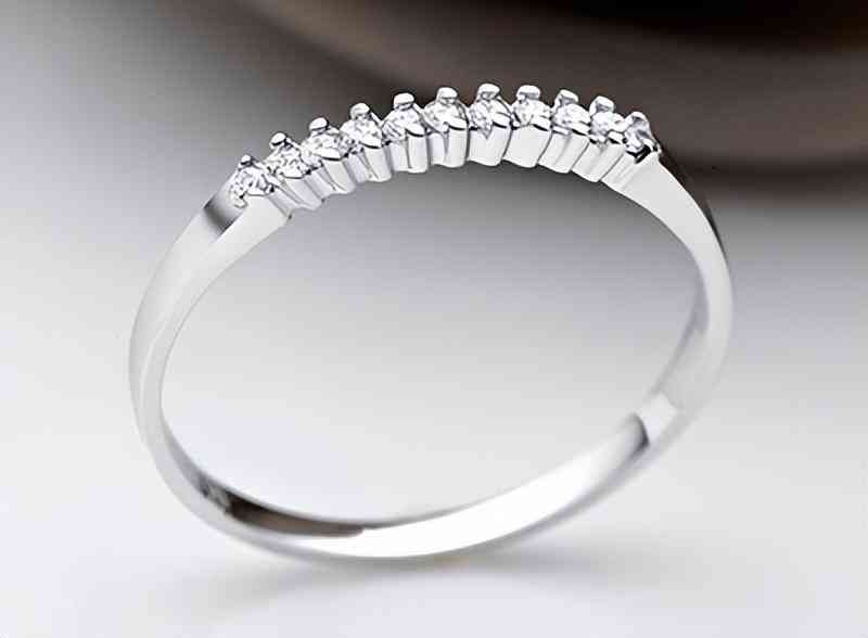 dr十克拉钻戒多少钱(DR一克拉钻戒多少钱)