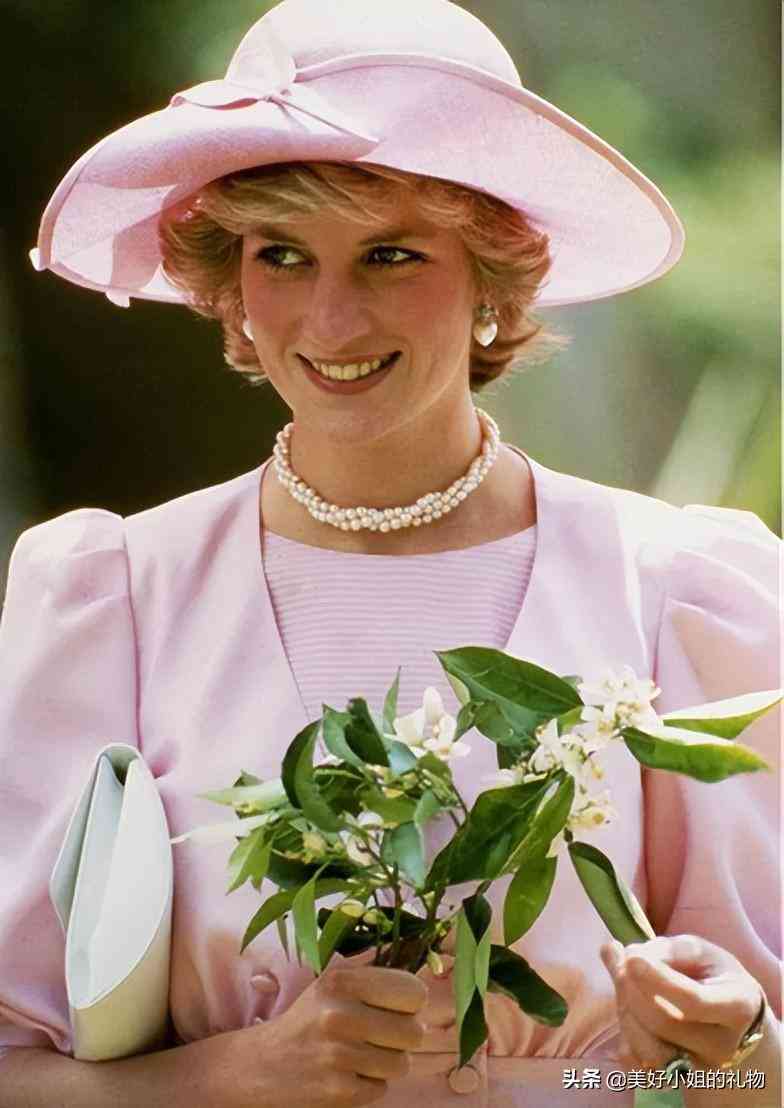 和田碧玉吊坠一般多少价位(和田碧玉吊坠一般多少价位的)