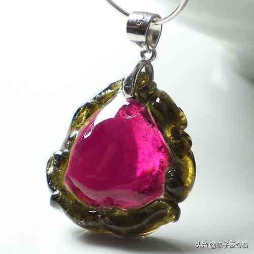 黄蜡石冰种原石价格(黄蜡石冰种原石图片)插图12