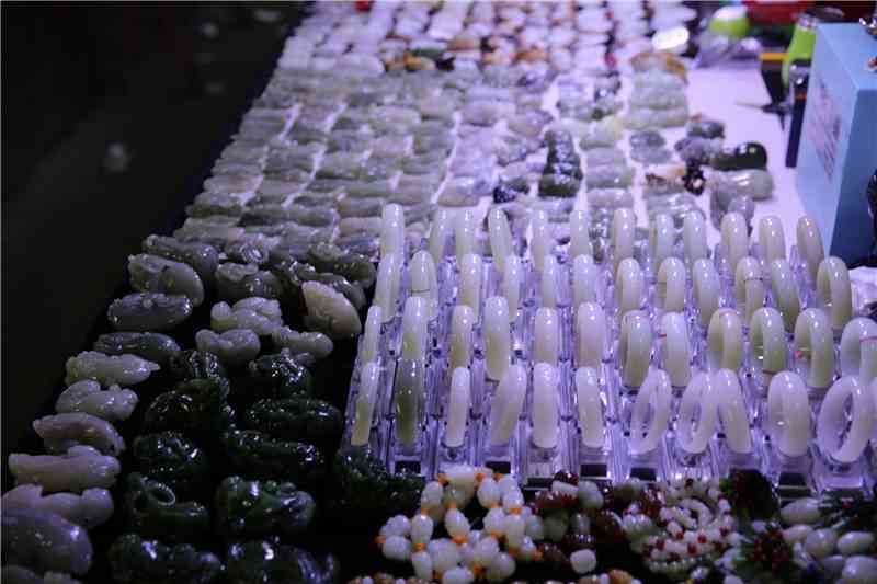 羊脂玉值不值钱(羊脂玉值得收藏吗)插图10