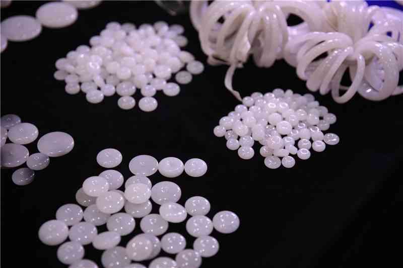 羊脂玉值不值钱(羊脂玉值得收藏吗)插图11