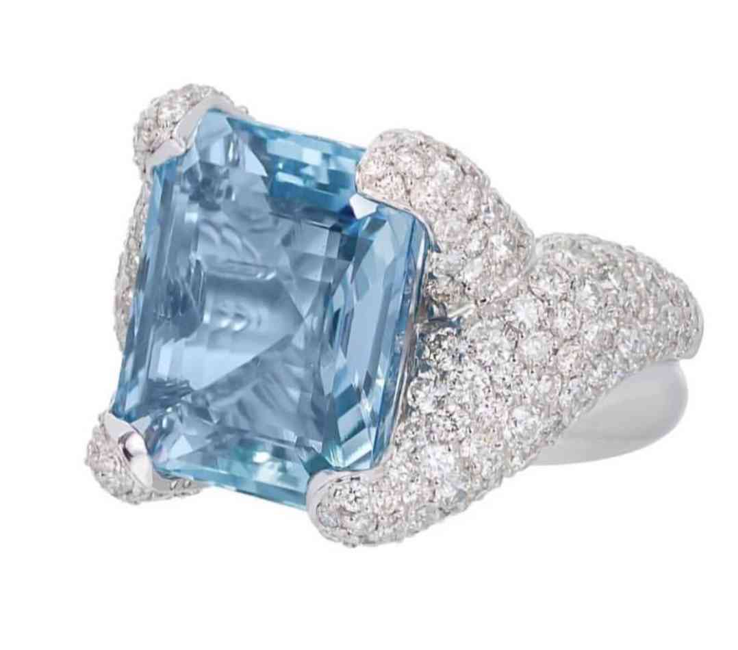 海蓝宝石产地(海蓝宝原石)