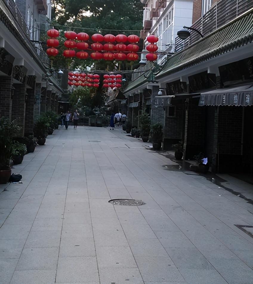 中国最大的翡翠市场在哪里(全国最大的翡翠市场在哪里)插图7 中国最大的翡翠市场在哪里(全国最大的翡翠市场在哪里)插图7