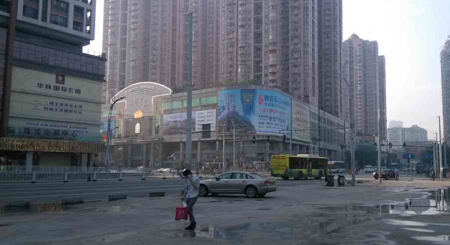 中国最大的翡翠市场在哪里(全国最大的翡翠市场在哪里)插图8 中国最大的翡翠市场在哪里(全国最大的翡翠市场在哪里)插图8