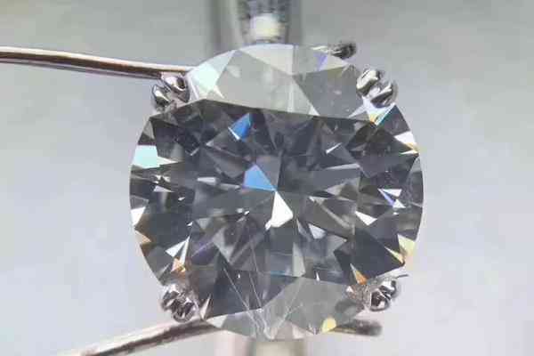 5克拉钻石值多少人民币(5克拉的钻戒值多少钱)插图3