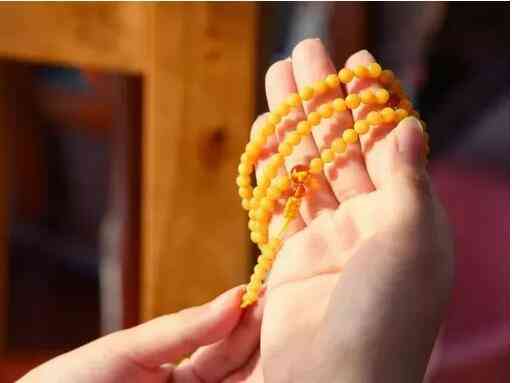 蜜蜡多少钱一克算正常(蜜蜡多少钱一克呀)