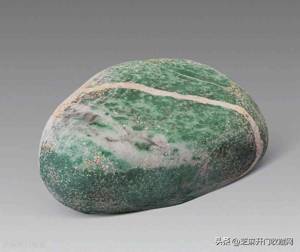 翡翠原石值钱吗(玉石鉴定专家免费)插图2 翡翠原石值钱吗(玉石鉴定专家免费)插图2