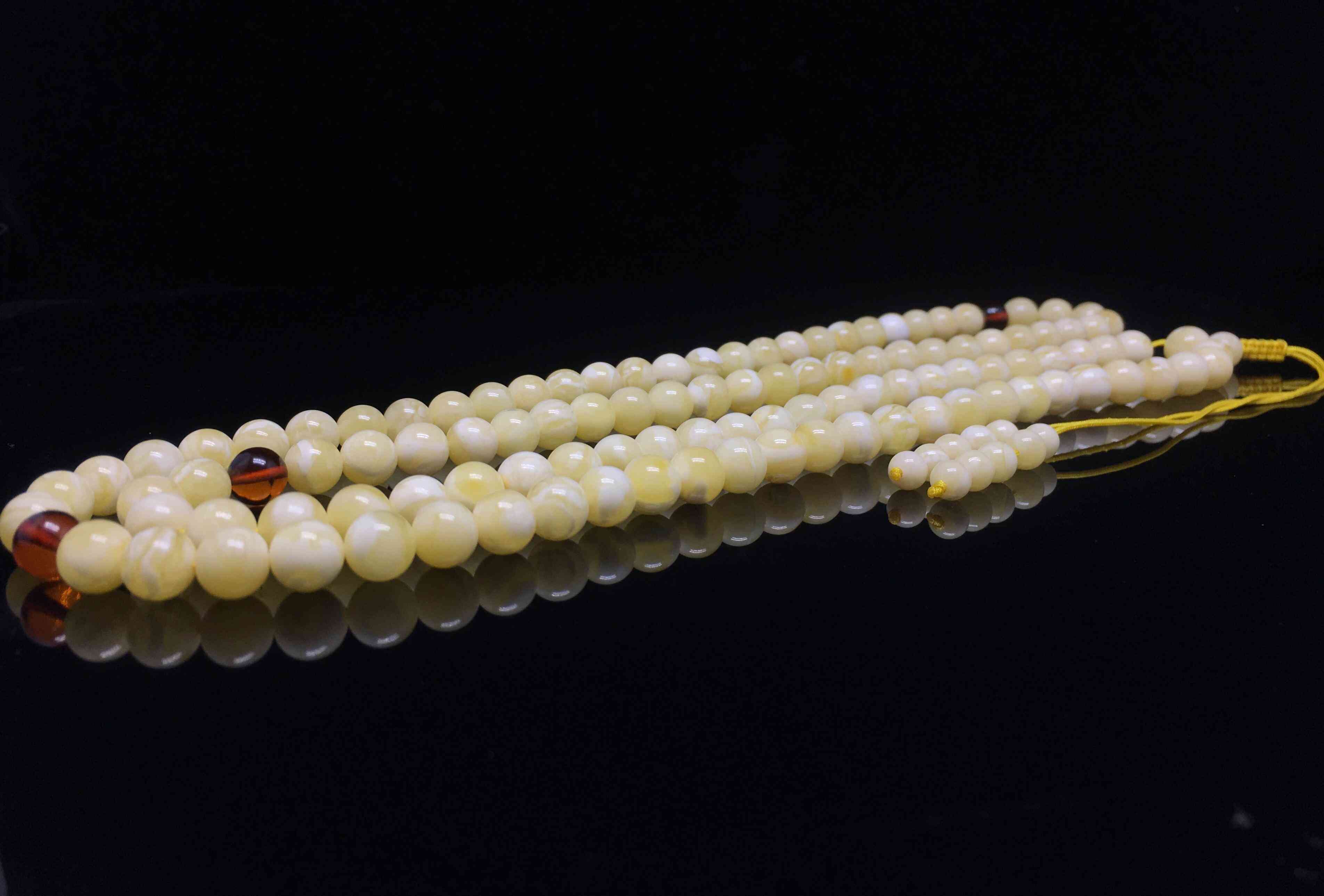 纯天然琥珀多少钱一克(天然琥珀值多少钱一克)插图3