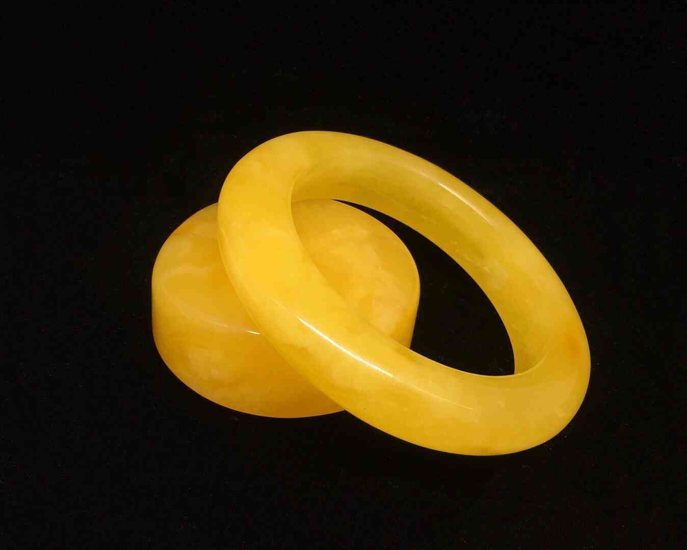 纯天然琥珀多少钱一克(天然琥珀值多少钱一克)插图6