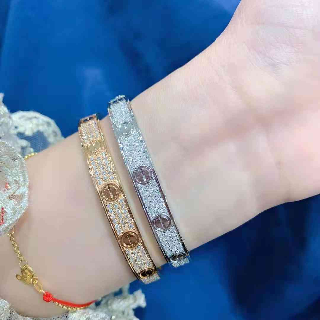 卡地亚满天星手镯(卡地亚满天星手镯重量)插图2