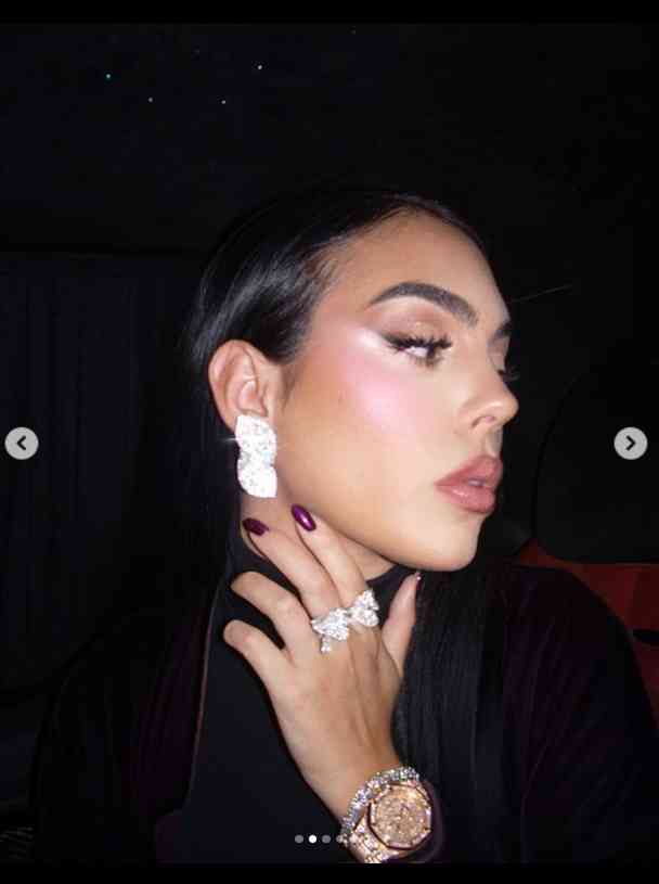 一对钻石耳钉多少钱(钻石耳环多少钱一对)插图1