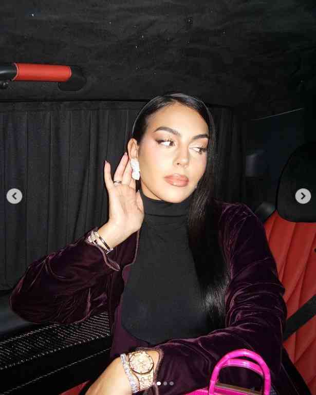 一对钻石耳钉多少钱(钻石耳环多少钱一对)插图2