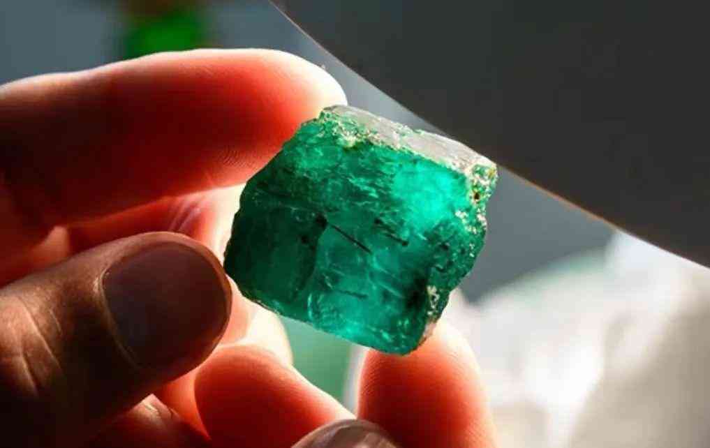 祖母绿戒指一般多少钱(祖母绿戒指一般多少钱一对)插图13