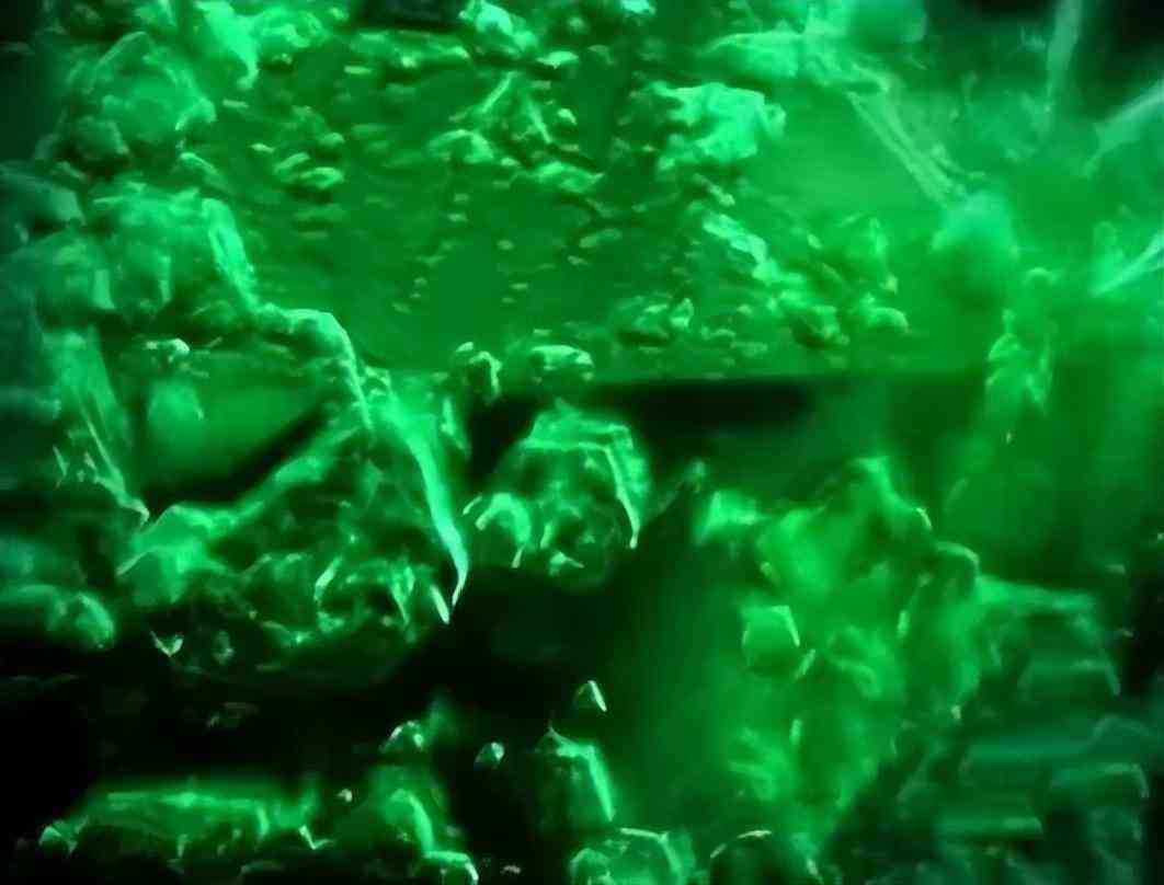 祖母绿戒指一般多少钱(祖母绿戒指一般多少钱一对)插图19